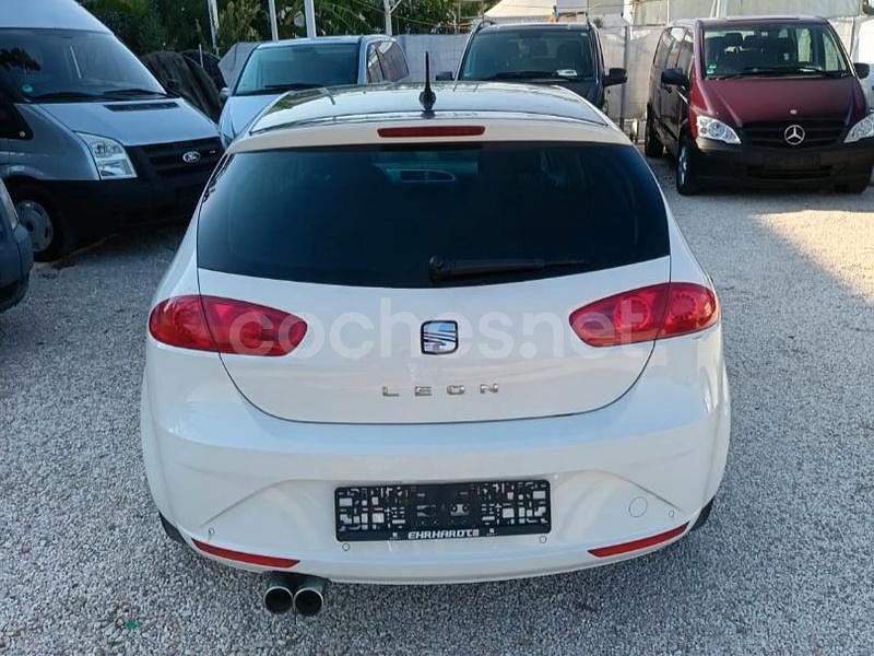 Käytetty Seat Leon Style 140 HP (102 kW) 2012 Valkoinen Sedan