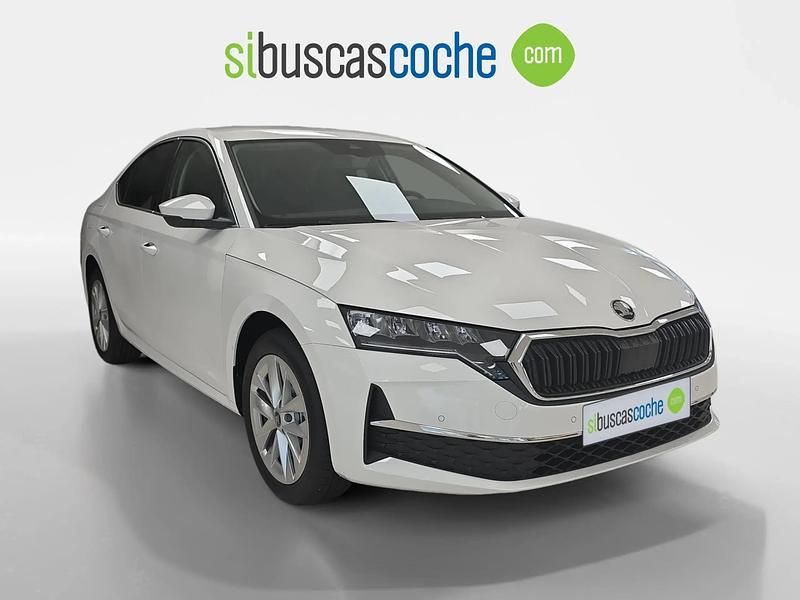 Blanco Nuevo 2025 Skoda Octavia | 34.990 € (Precio justo) - Imagen 1/4