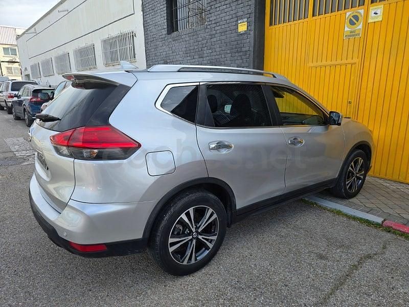 Usado Nissan X-Trail Acenta 163 CV (119 kW) 2018 Gris / plata SUV
