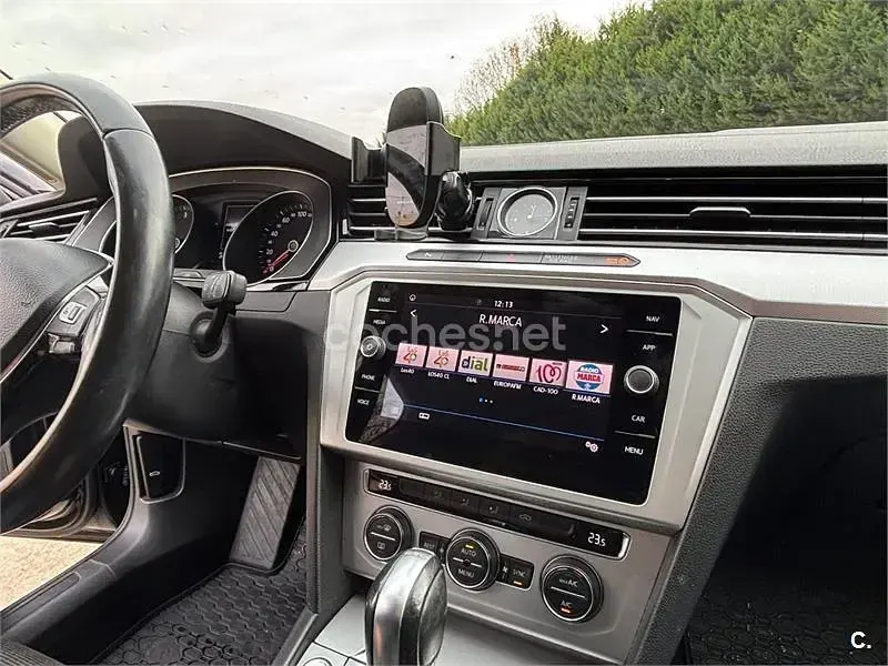 Usado VW Passat Advance 150 CV (110 kW) 2019 Negro Familiar
