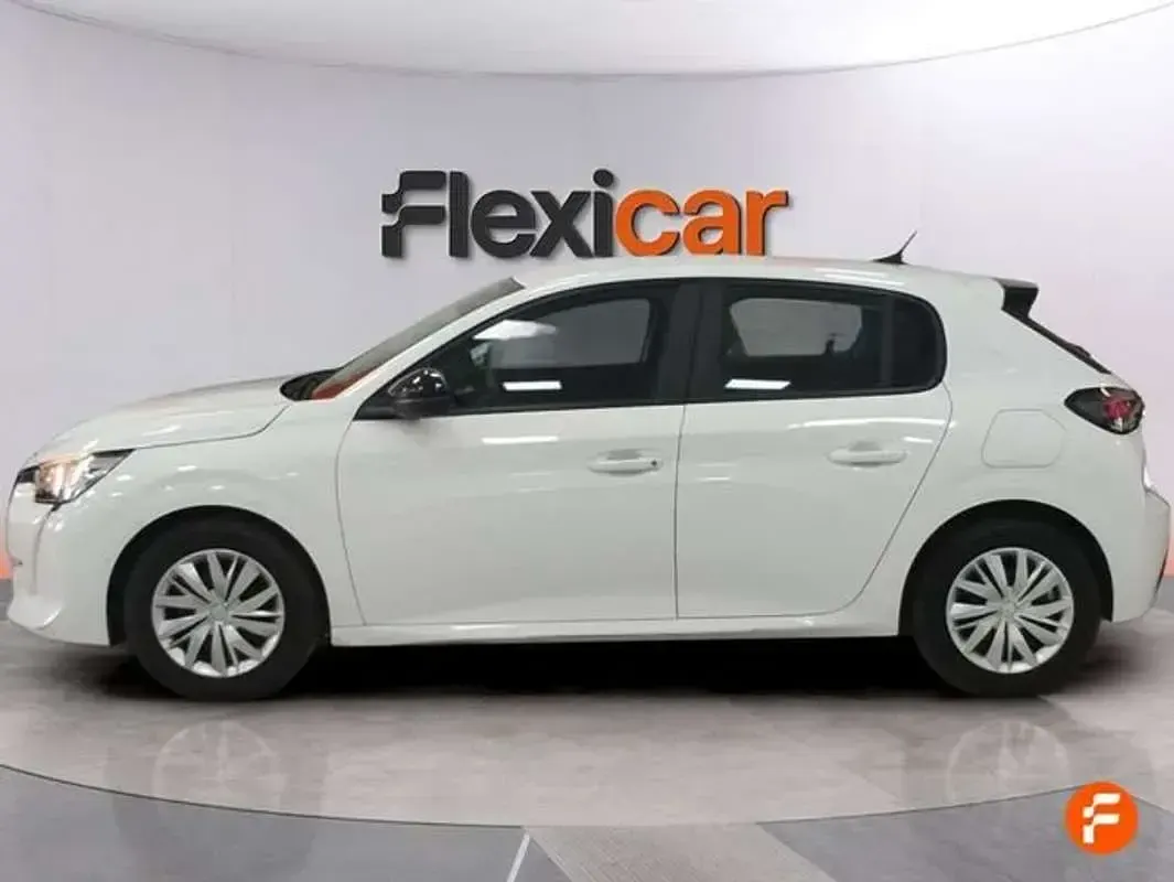 Usado Peugeot 208 Active 68 CV (50 kW) 2023 Blanco Utilitario