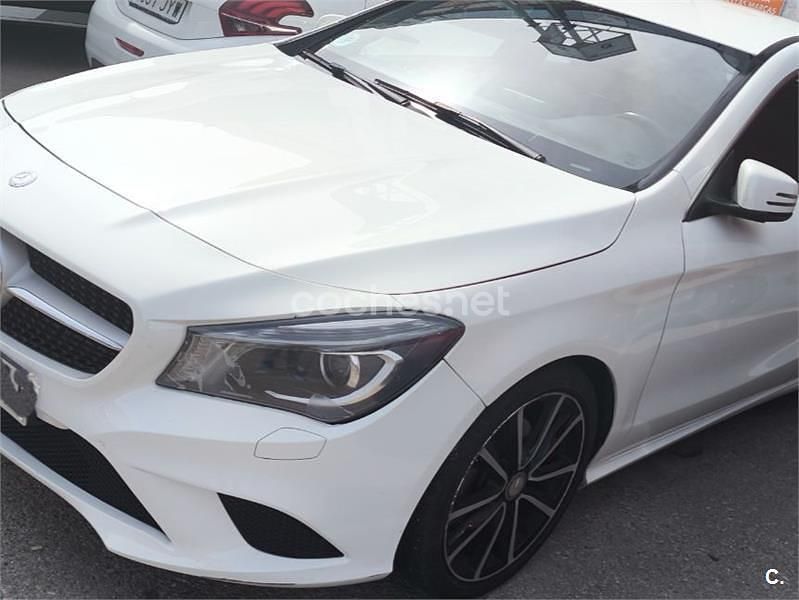 Usado Mercedes CLA220 AMG line 170 CV (125 kW) 2013 Blanco Berlina