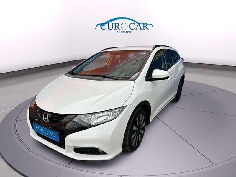 Usado Honda Civic Comfort 120 CV (88 kW) 2014 Blanco Familiar