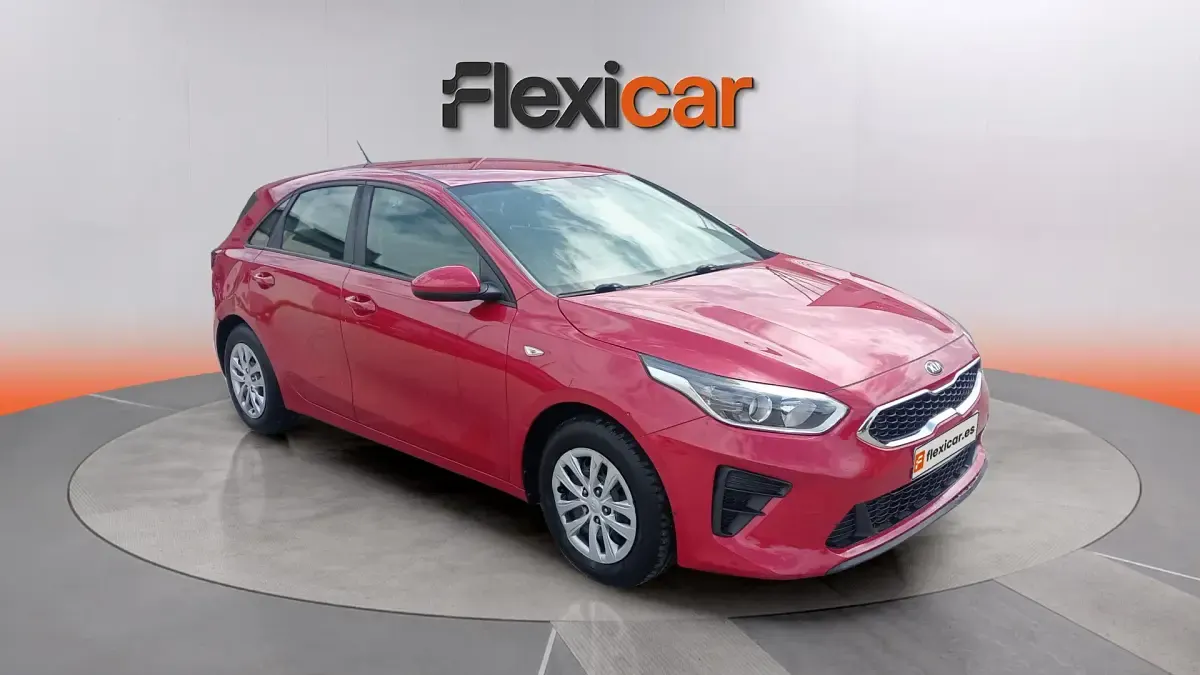 Usado Kia Ceed 120 CV (88 kW) 2020 Rojo Utilitario