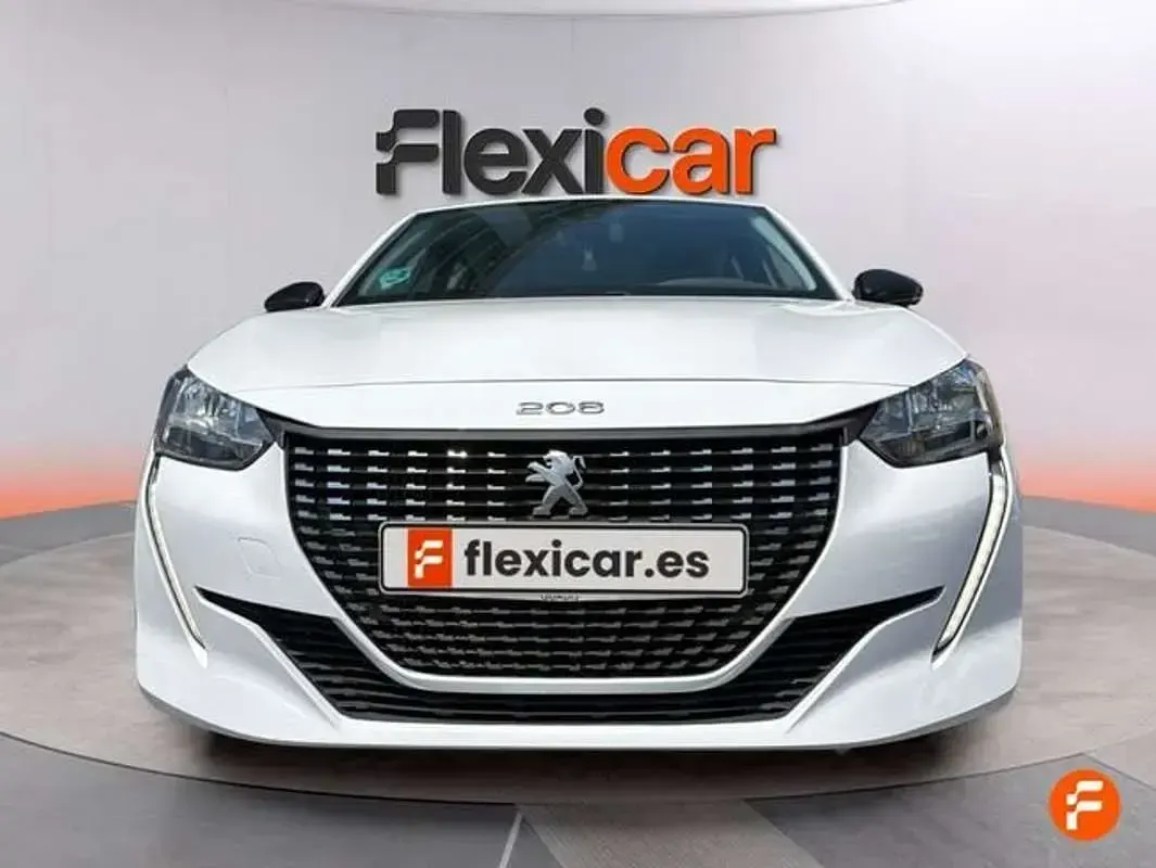 Usado Peugeot 208 Active 101 CV (74 kW) 2022 Blanco Utilitario