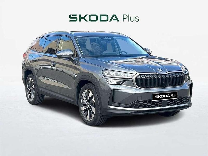 Gris Nuevo 2024 Skoda Kodiaq Selection SUV | 36.990 € (Un poco caro) - Imagen 1/4