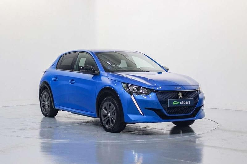 Usado Peugeot e-208 Allure 100 kW (136 CV) 2023 Azul Utilitario