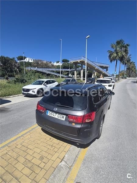 Usado Honda Accord Luxury 150 CV (110 kW) 2009 Beige Familiar