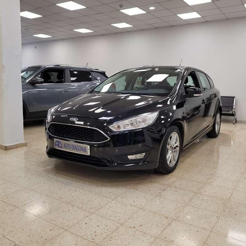 Usado Ford Focus Trend+ 125 CV (91 kW) 2016 Azul Utilitario