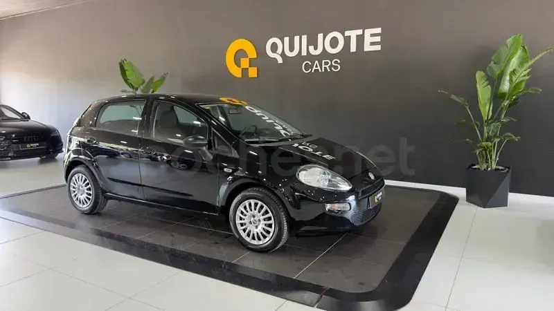 Usado Fiat Punto Pop 69 CV (50 kW) 2014 Negro Utilitario