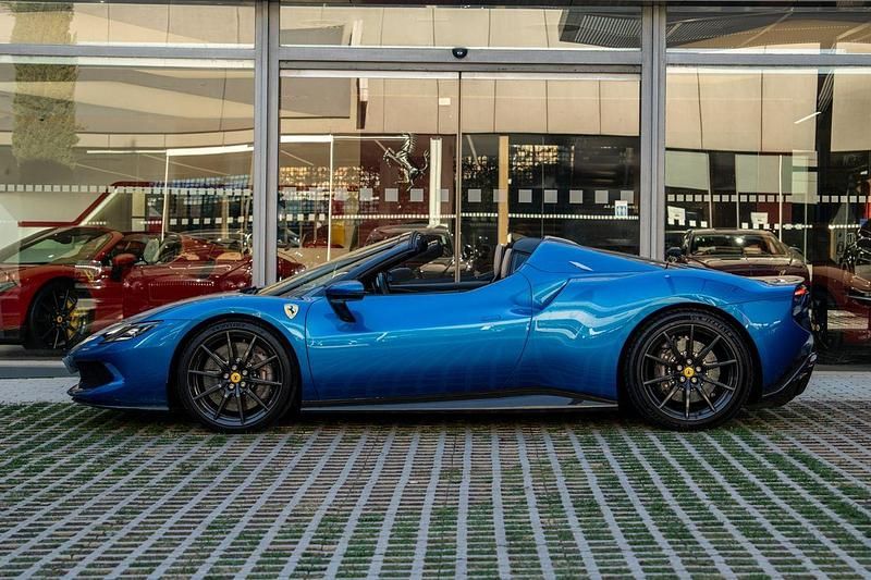 Usado Ferrari 296 840 CV (617 kW) 2025 Azul Coupe