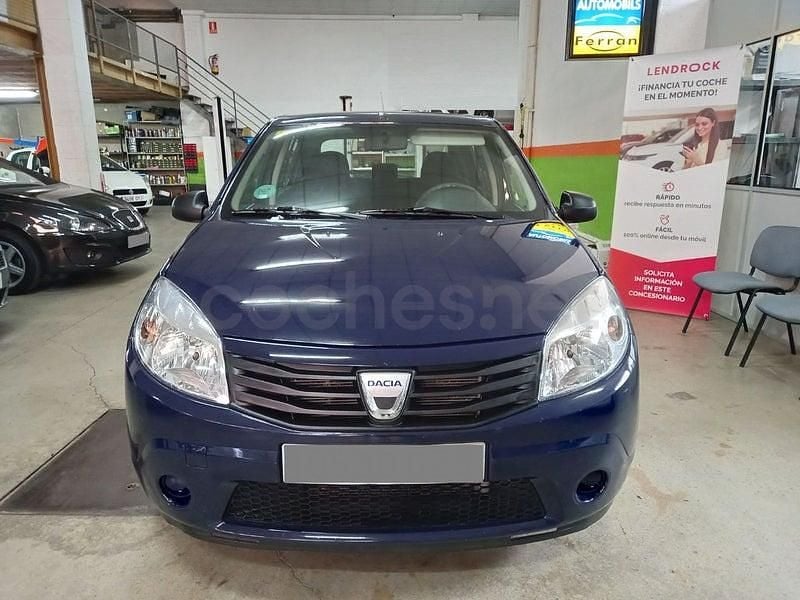 Usado Dacia Sandero Ambiance 75 CV (55 kW) 2011 Azul Berlina