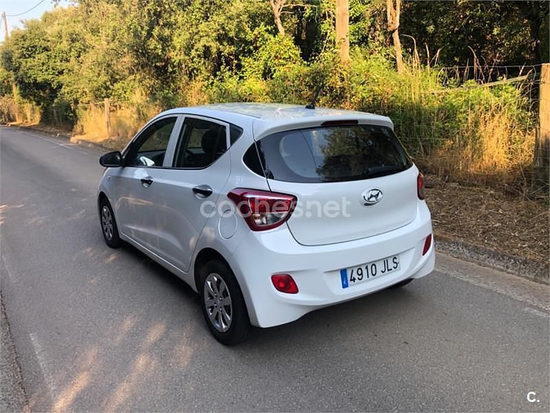 Usado Hyundai i10 Eco 66 CV (48 kW) 2016 Blanco Utilitario