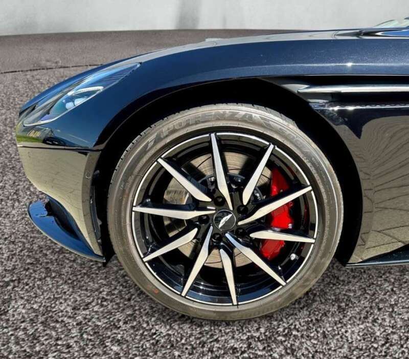Negro Usado 2023 Aston Martin DB11 Descapotable | 189.900 € - Imagen 1/3