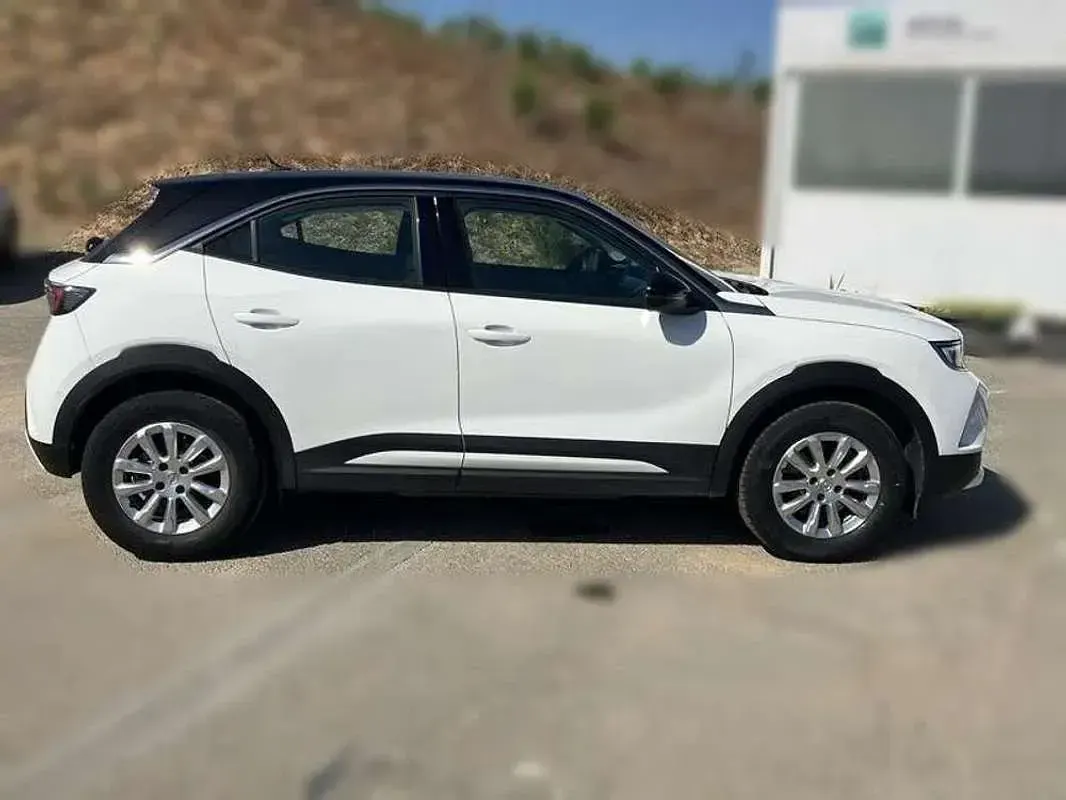 Usado Opel Mokka-e Ultimate 100 kW (136 CV) 2022 Blanco SUV