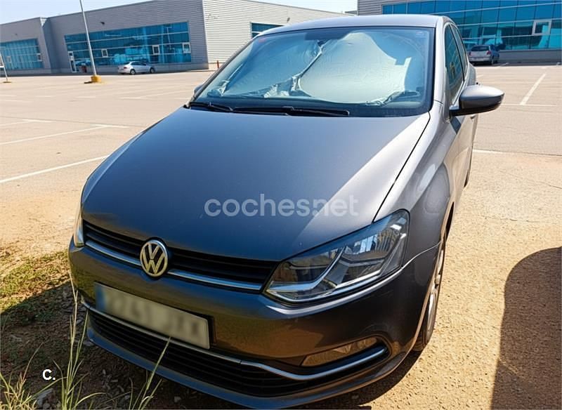 Gris / plata Usado 2017 VW Polo Advance Berlina | 9900 € (Super precio) - Imagen 1/4