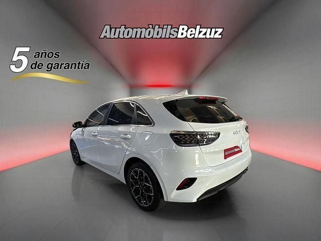 Usado Kia Ceed 100 CV (73 kW) 2025 Blanco Utilitario