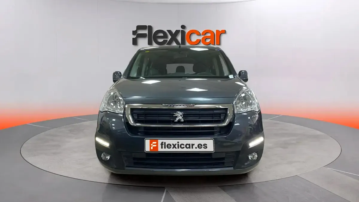 Usado Peugeot Partner Tepee Active 110 CV (80 kW) 2016 Gris Monovolumen
