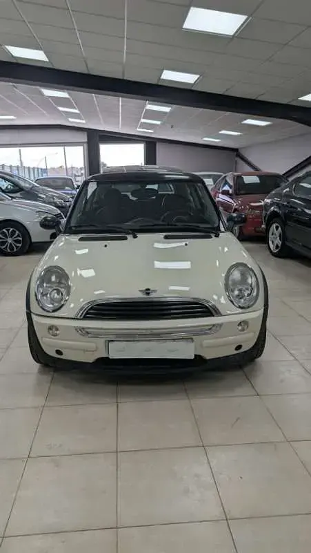 Usado Mini Cooper 116 CV (85 kW) 2006 Beige Utilitario