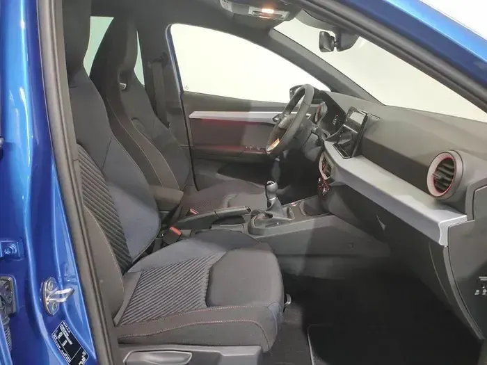 Nuevo Seat Ibiza FR 115 CV (84 kW) 2025 Azul Utilitario