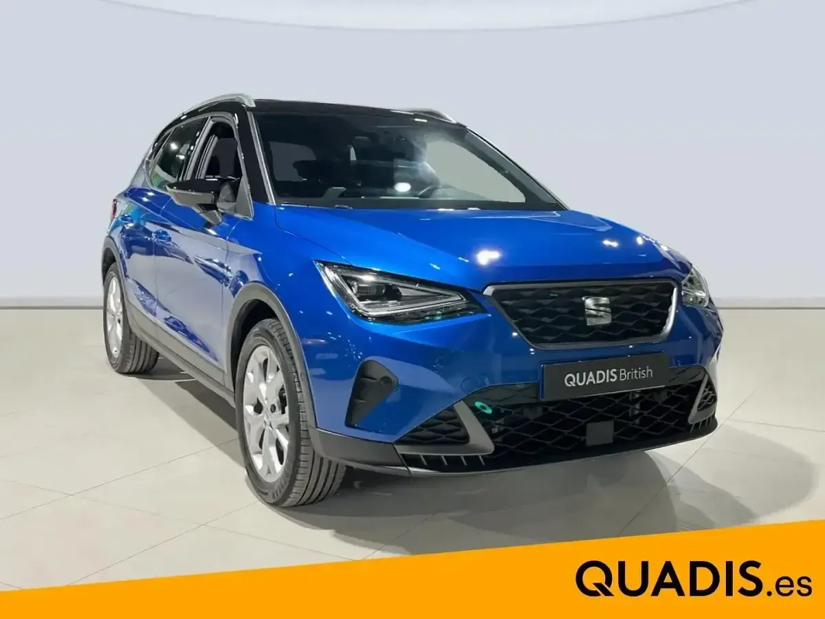Usado Seat Arona FR 115 CV (84 kW) 2024 Azul SUV