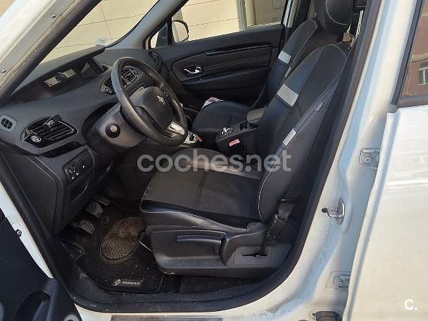 Usado Renault Scénic III Dynamique 110 CV (80 kW) 2011 Blanco Monovolumen
