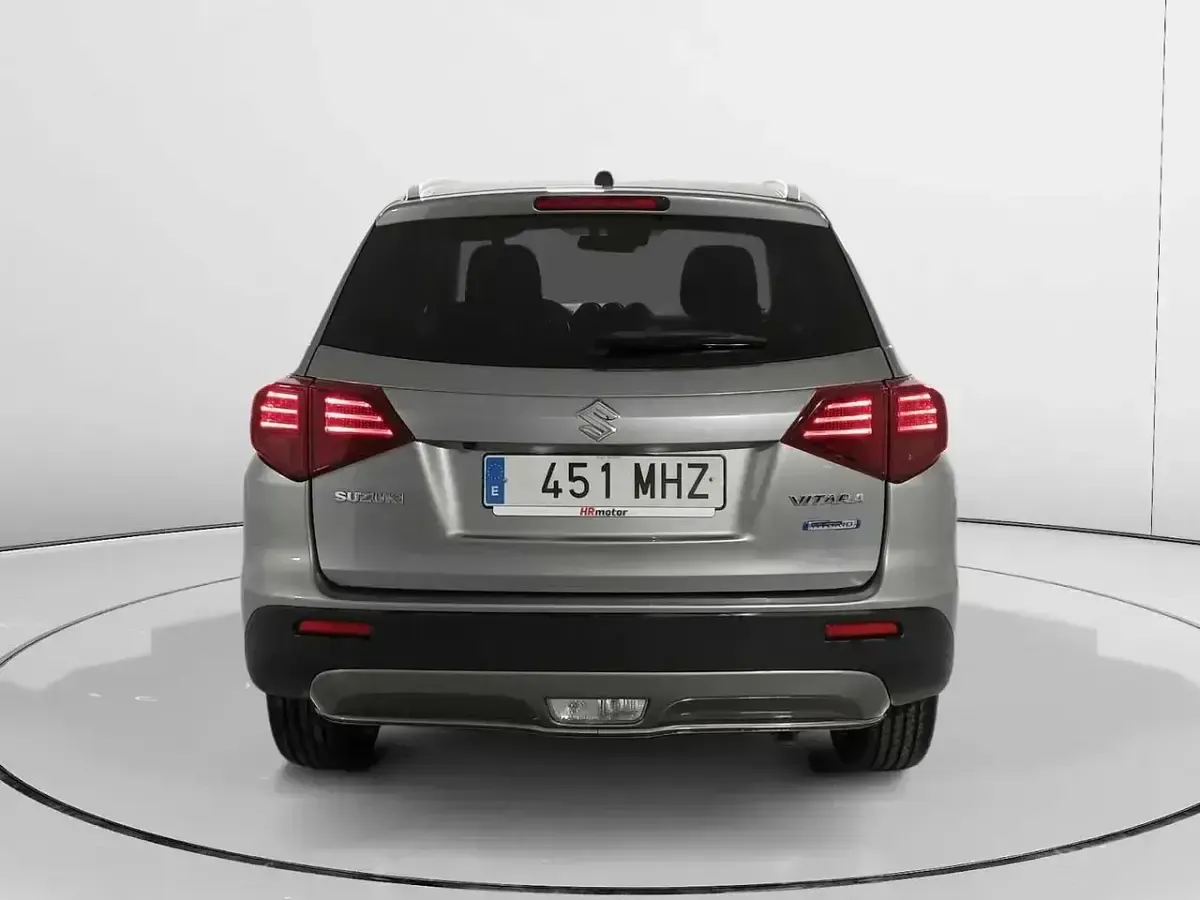 Begagnad Suzuki Vitara 129 HK (94 kW) 2023 Grå SUV