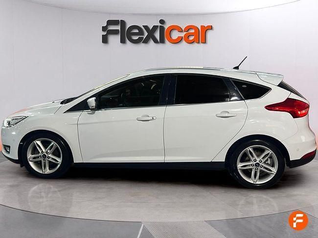 Usado Ford Focus Trend 100 CV (73 kW) 2017 Blanco Utilitario