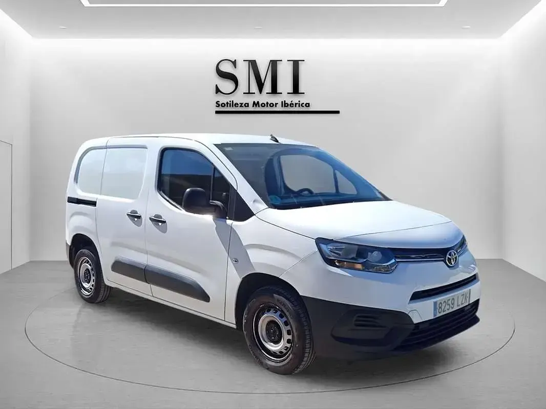 Usado Toyota Proace City City 102 CV (75 kW) 2021 Blanco Monovolumen