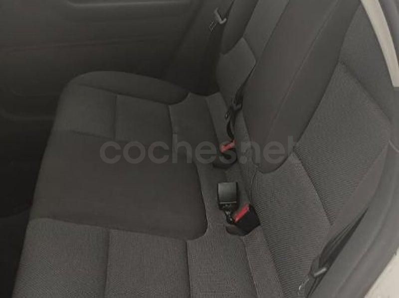 Usado Audi A3 Attraction 105 CV (77 kW) 2010 Blanco Utilitario