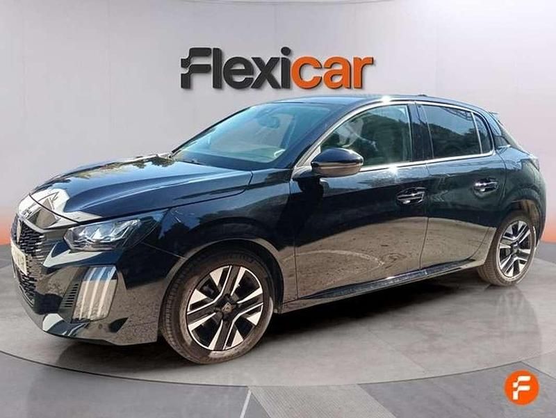 Usado Peugeot 208 Allure 101 CV (74 kW) 2025 Negro Utilitario