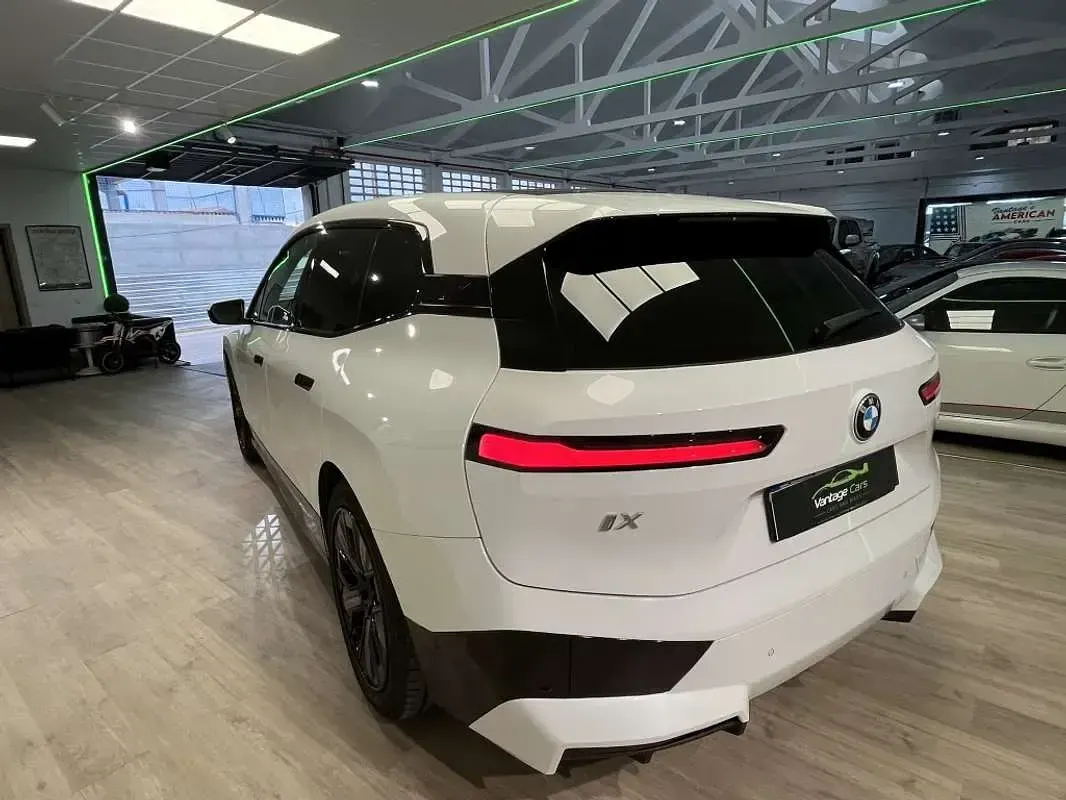 Usado BMW i7 M Sport 334 kW (455 CV) 2023 Blanco Berlina