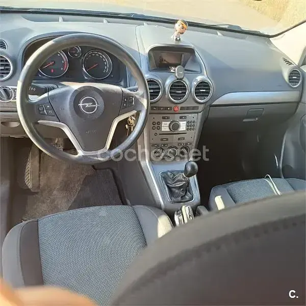 Usado Opel Antara Cosmo 150 CV (110 kW) 2007 Negro SUV