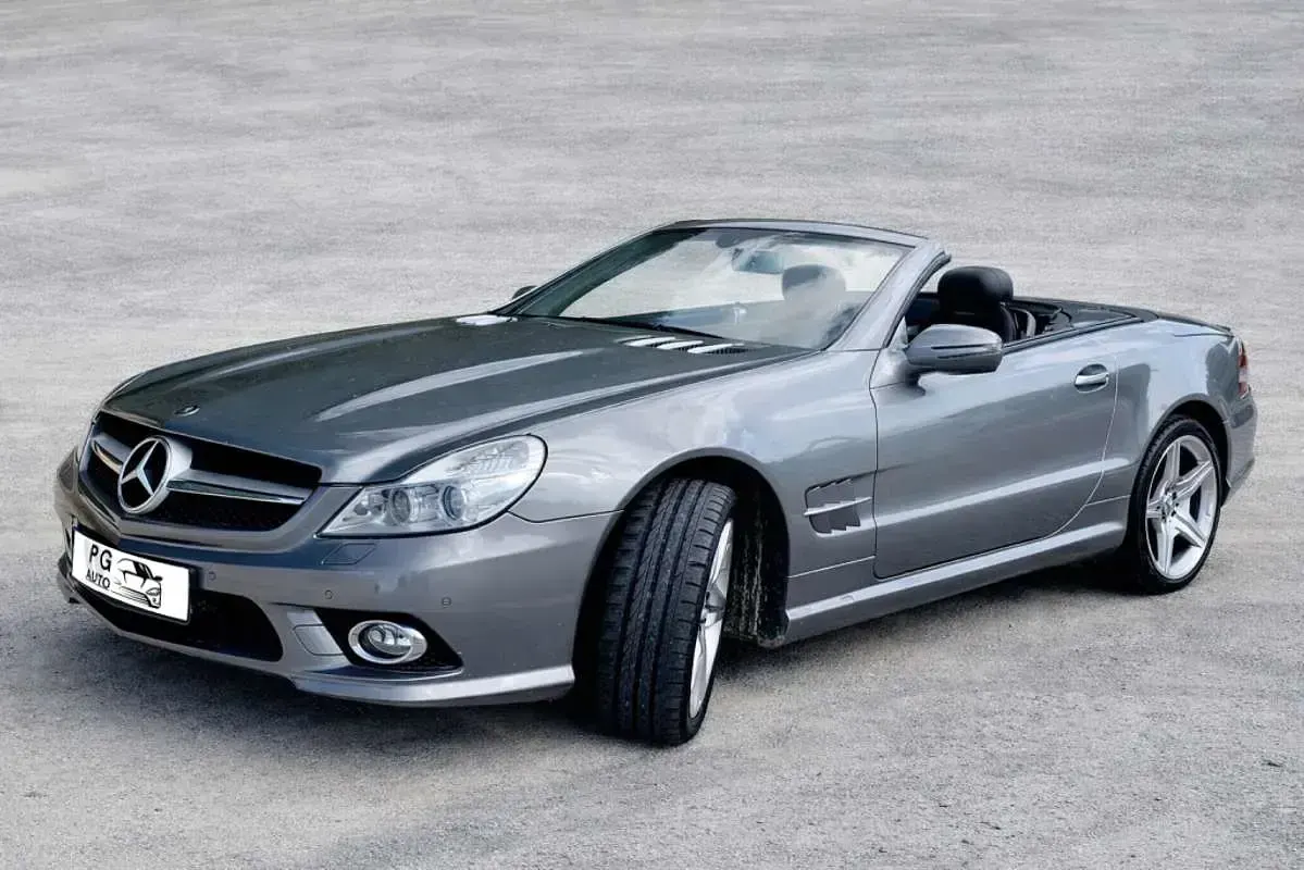 Usado Mercedes SL350 272 CV (200 kW) 2009 Gris Coupe