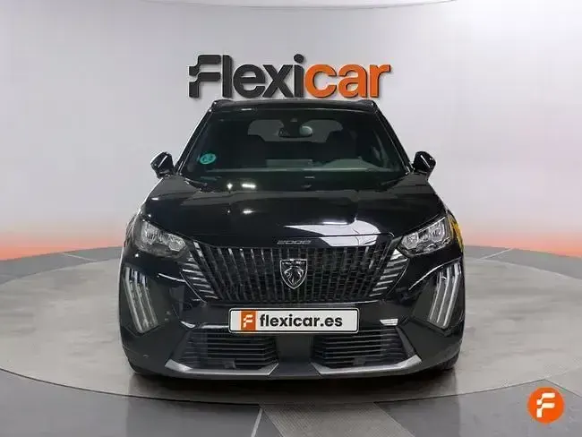 Usado Peugeot 2008 Allure 100 CV (73 kW) 2023 Negro SUV