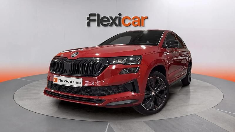 Usado Skoda Karoq SportLine 150 CV (110 kW) 2023 Rojo SUV