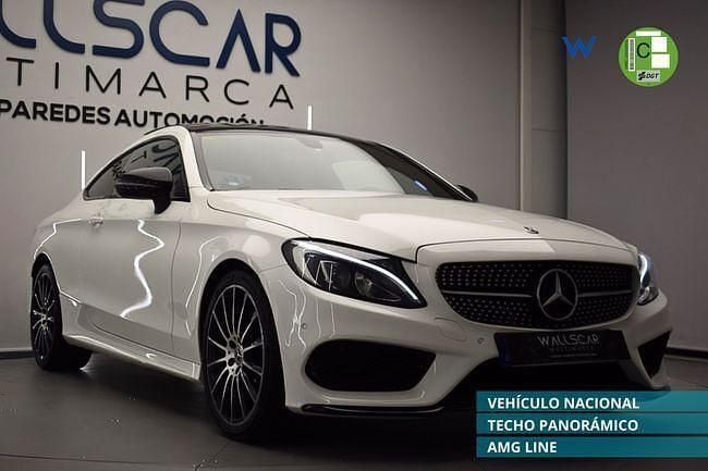 Usado Mercedes C220 AMG line 170 CV (125 kW) 2017 Blanco Coupe