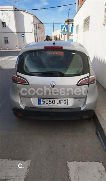 Gris / plata Usado 2015 Renault Scénic III LIMITED Monovolumen | 6500 € (Super precio) - Imagen 1/4