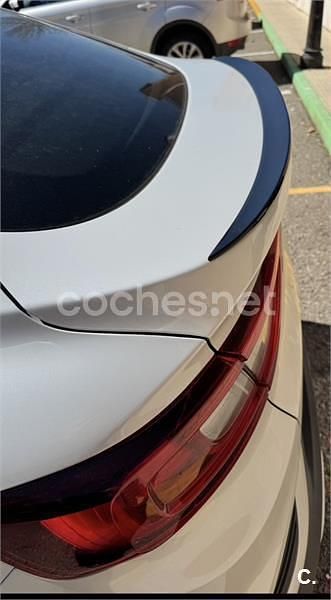 Usado Renault Arkana RS Line 145 CV (106 kW) 2023 Blanco SUV