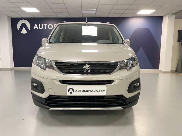 Usado Peugeot Rifter Allure 131 CV (96 kW) 2021 Gris seda (metalizado) Monovolumen