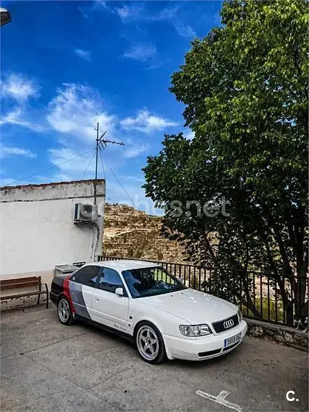 Usado Audi A6 140 CV (102 kW) 1996 Blanco Berlina