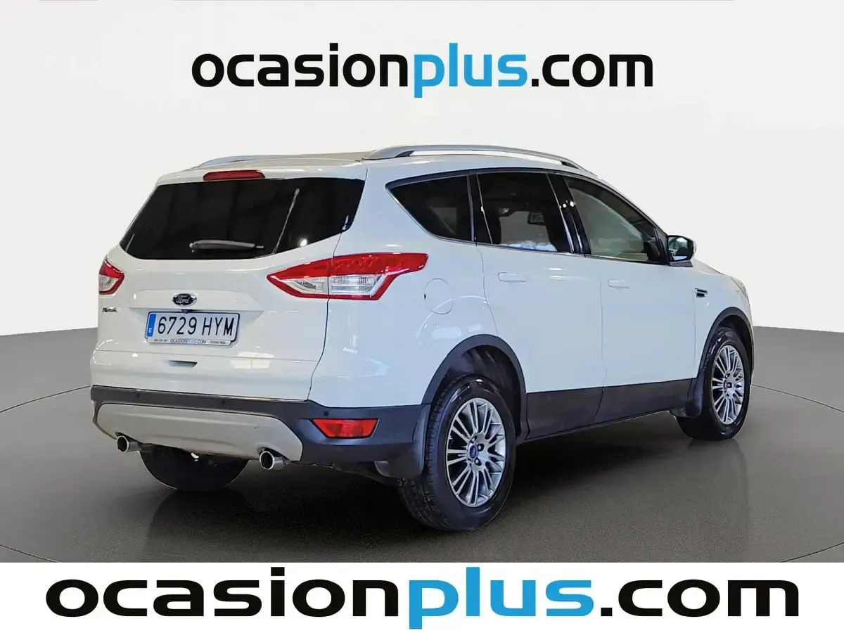 Usado Ford Kuga Titanium 140 CV (102 kW) 2014 Blanco SUV