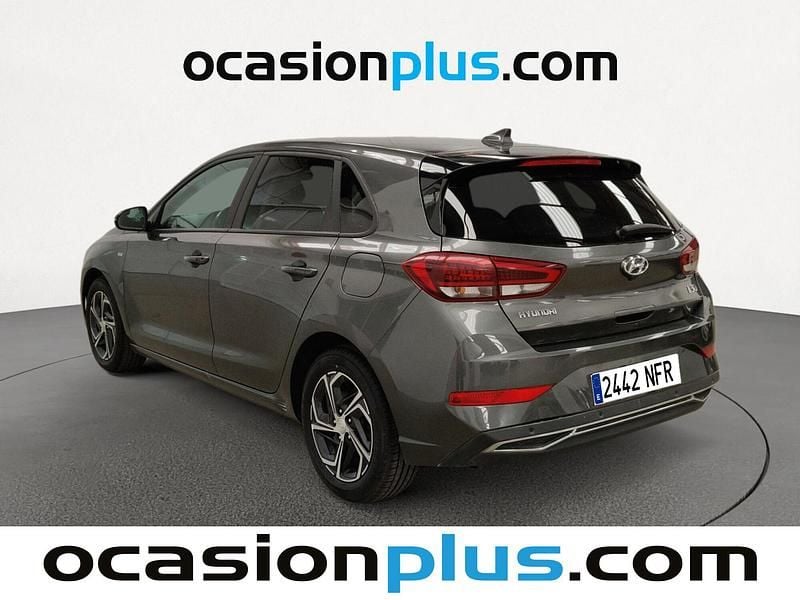 Usado Hyundai i30 120 CV (88 kW) 2022 Gris
