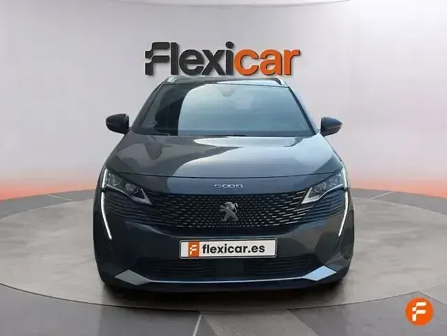 Usado Peugeot 5008 GT 130 CV (95 kW) 2021 Gris SUV