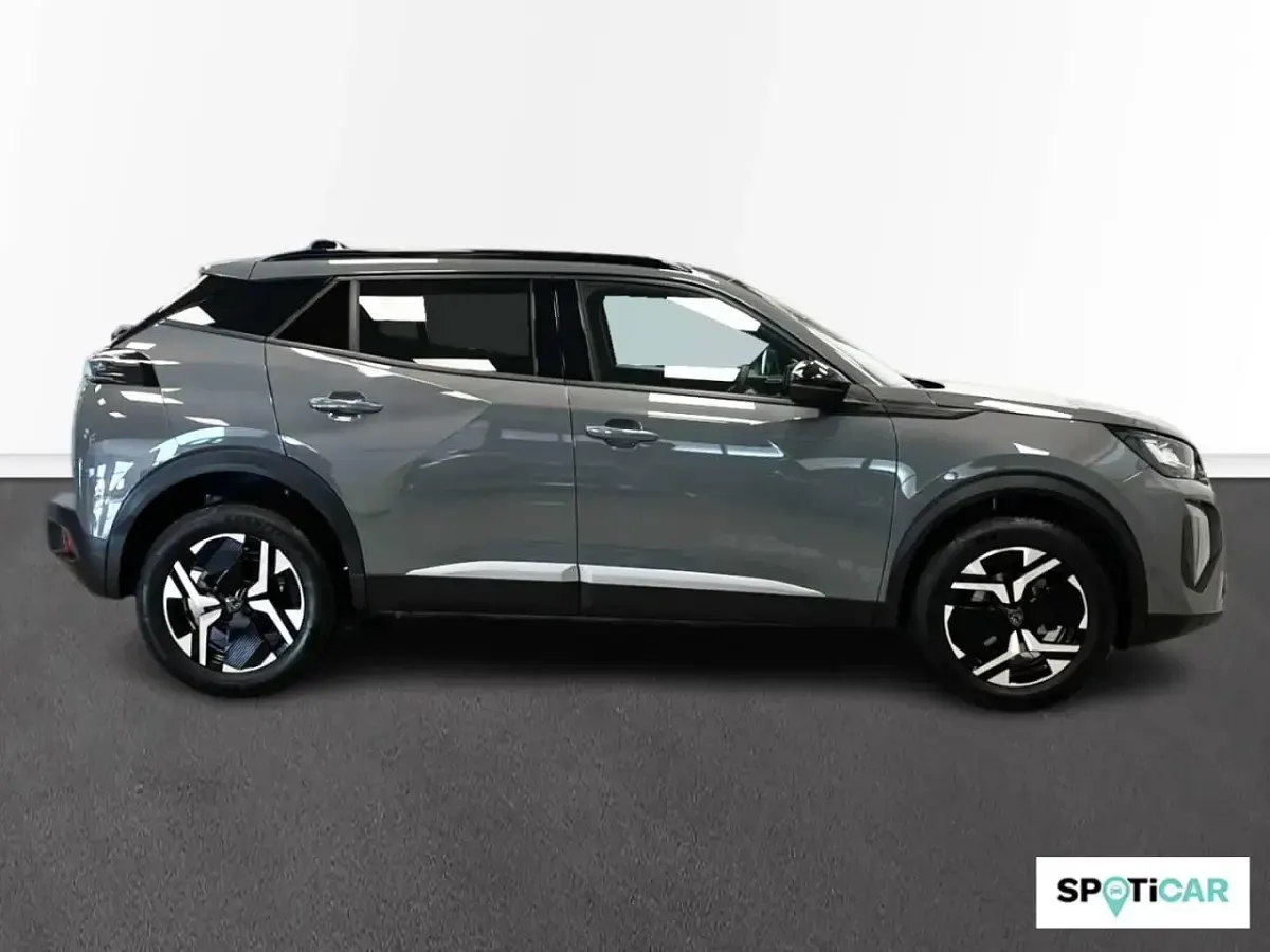 Usado Peugeot 2008 Allure 100 CV (73 kW) 2025 Gris SUV