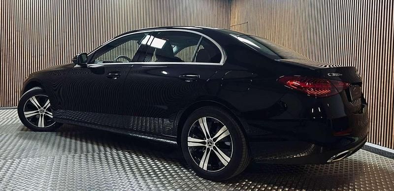Usado Mercedes C300e 313 CV (230 kW) 2023 Negro Berlina