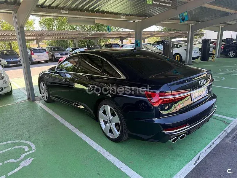 Usado Audi A6 344 CV (253 kW) 2022 Azul Berlina