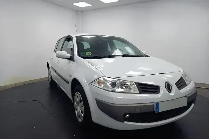 Usado Renault Mégane 85 CV (62 kW) 2006