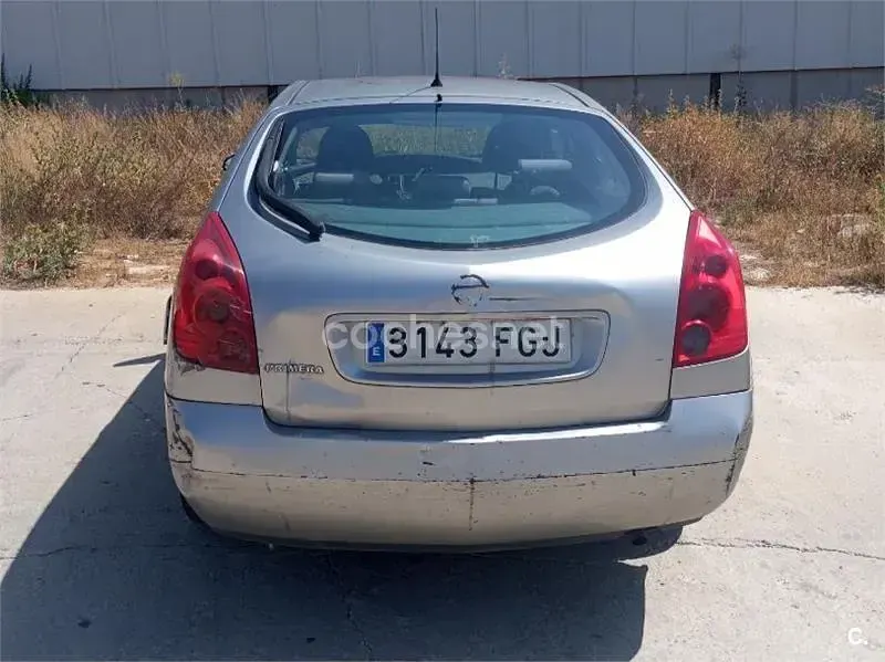 Usado Nissan Primera Visia 109 CV (80 kW) 2006 Gris / plata Berlina