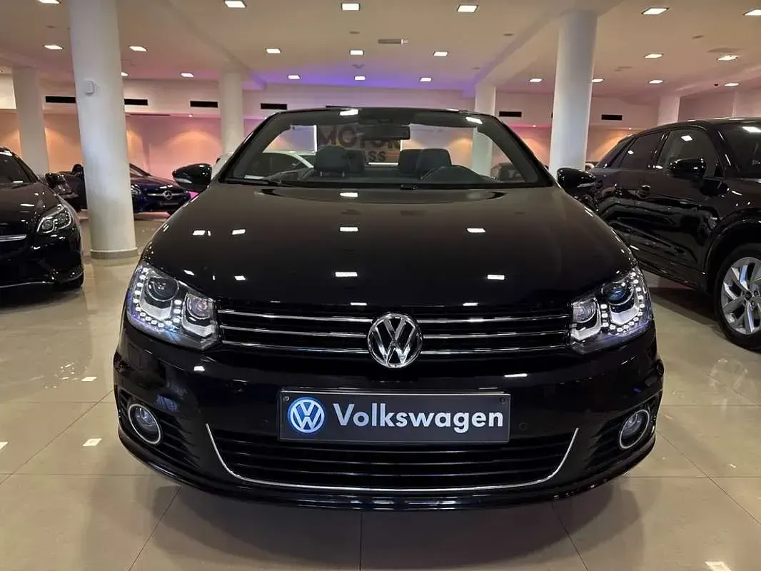 Usado VW Eos 122 CV (89 kW) 2013 Negro Descapotable